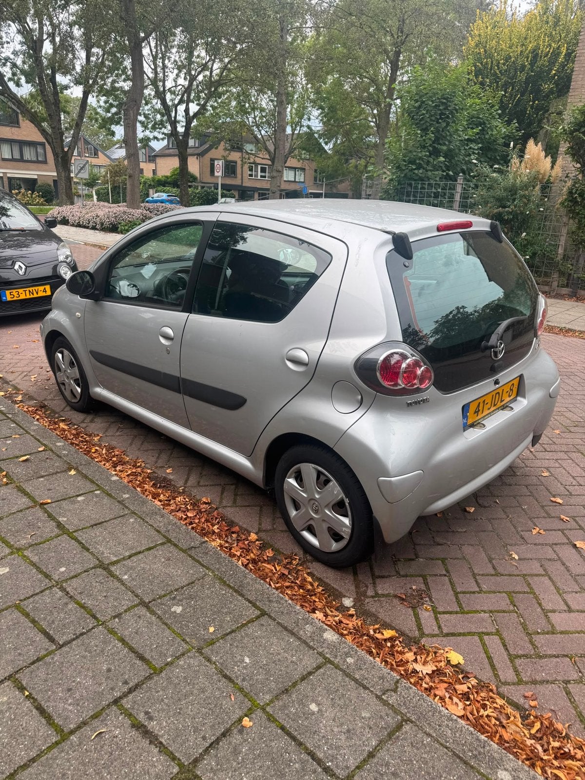 Toyota Aygo 1.0 12V Vvt-i 5DRS 2009 Grijs, Voorwielaandrijving, 4 stoelen, 68 pk, Origineel Nederlands