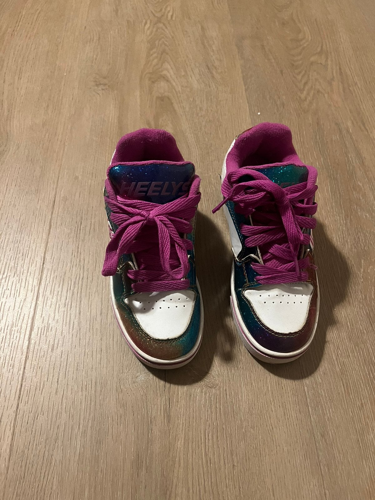 Heelys schoenen maat 33 meisje zgan, Ophalen of Verzenden, Zo goed als nieuw