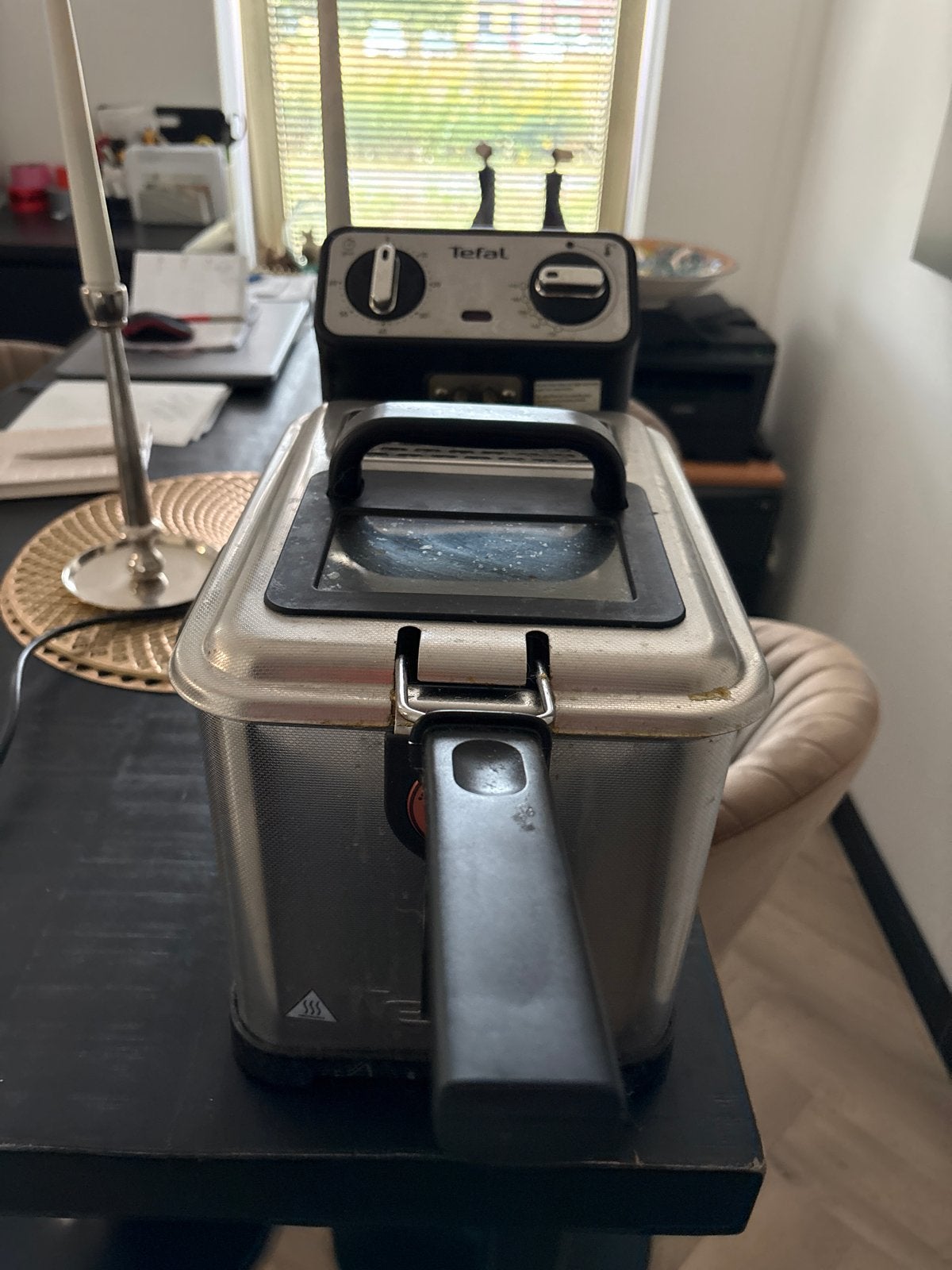 Tefal friteuse - Compact en efficiënt, Witgoed en Apparatuur, Frituurpannen, 2 tot 3 liter, Ophalen of Verzenden, Gebruikt, Uitneembare binnenpan