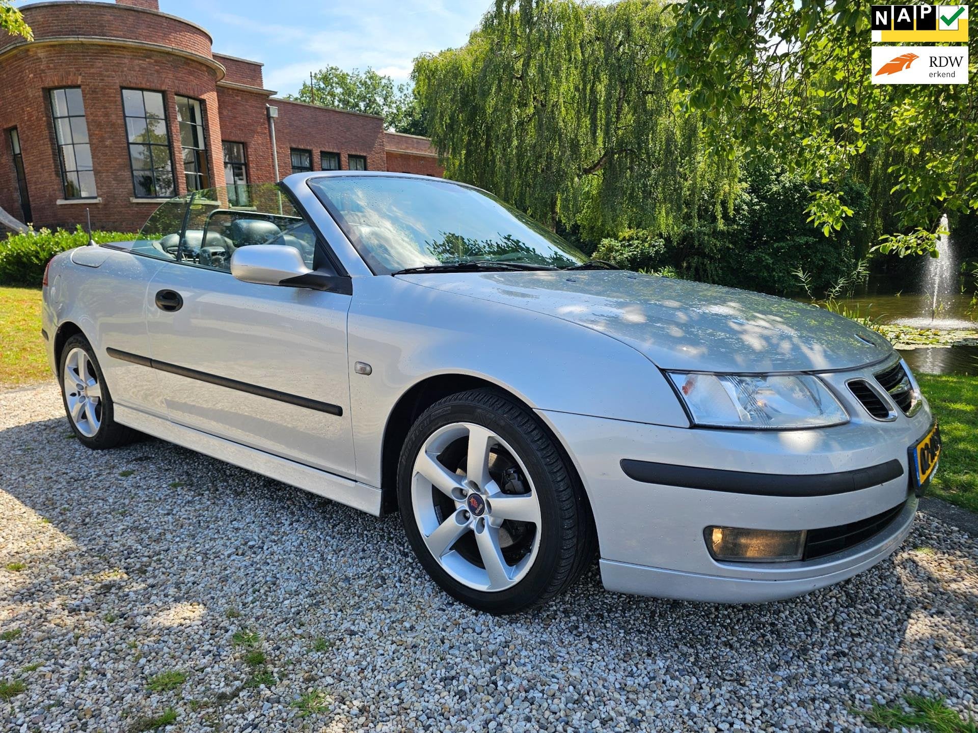 Saab 9-3 Cabrio 1.8T Vector HiRSCH leder/cruise *apk:02-2027, Auto's, Saab, Voorwielaandrijving, Gebruikt, Zwart, 4 cilinders