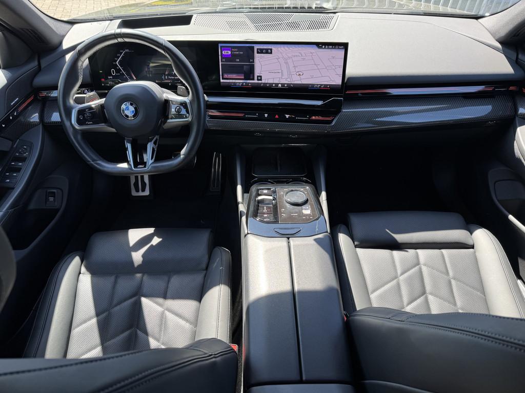 BMW 5 Serie 520i M-sport NEW MODEL ! alle opties (bj 2023), Automaat, Achterwielaandrijving, Gebruikt, Euro 6
