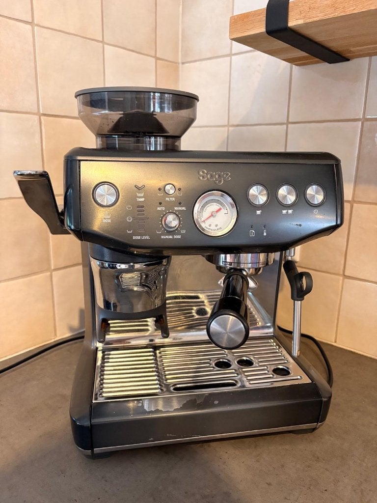 Sage the Barista Express Impress incl. accessoires, Ophalen, Espresso apparaat, Koffiebonen, Zo goed als nieuw