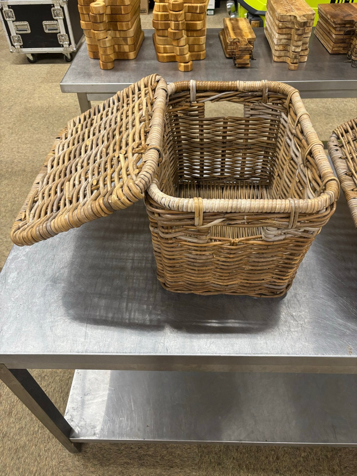 Rotan mand met deksel - Handgemaakt en veelzijdig, Huis en Inrichting, Ophalen, Gebruikt, Mand, Handgemaakt