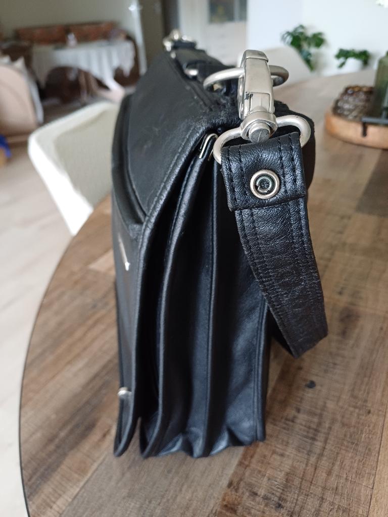 Originele aktetas van het merk Delsey, Sieraden, Tassen en Uiterlijk, Koffers, Ophalen, Leer, Minder dan 50 cm