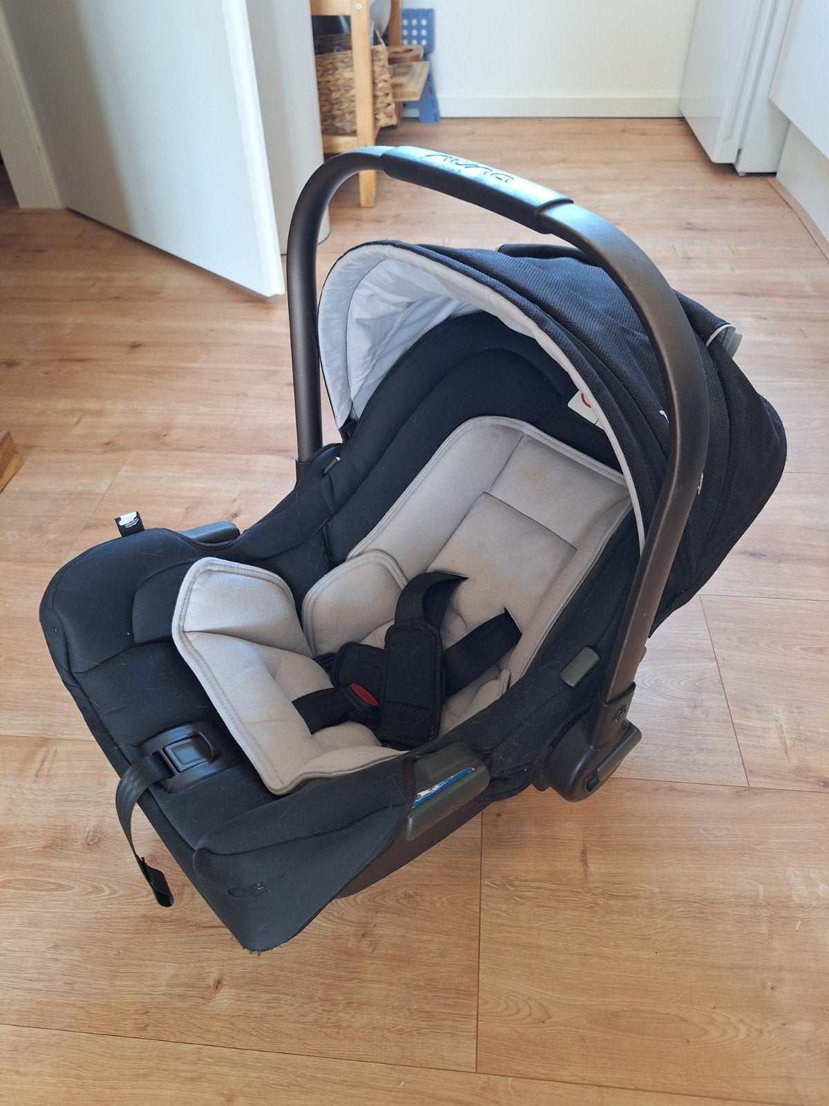 Nuna Pipa Autostoel, Overige merken, Autogordel of Isofix, Gebruikt, 0 t/m 13 kg