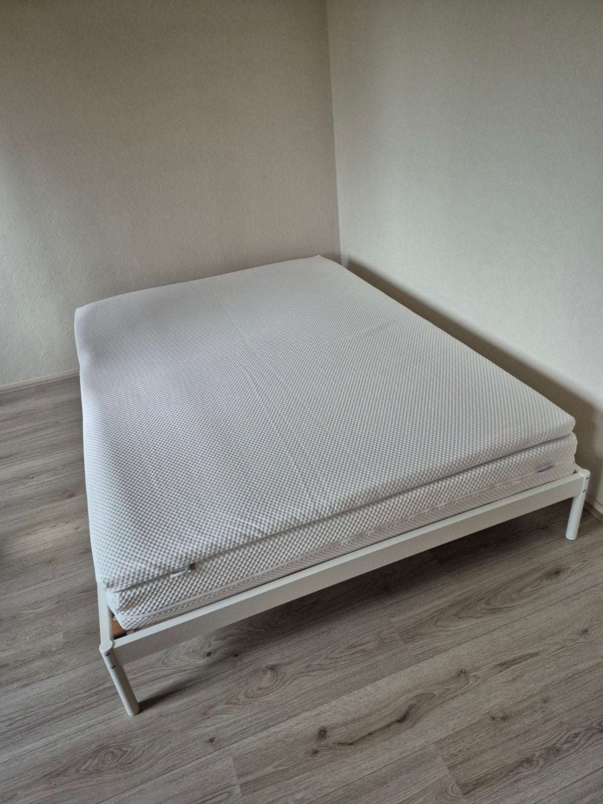 Complete IKEA 140x200 bedset, niet gebruikt, Huis en Inrichting, Slaapkamer | Bedden, Wit, Tweepersoons, Zo goed als nieuw, 200 cm
