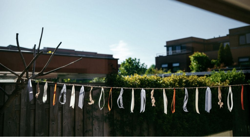 Slinger Kleuren: terra, jute, kant & crème. 8,6 meter., Hobby en Vrije tijd, Feestartikelen, Ophalen of Verzenden, Zo goed als nieuw