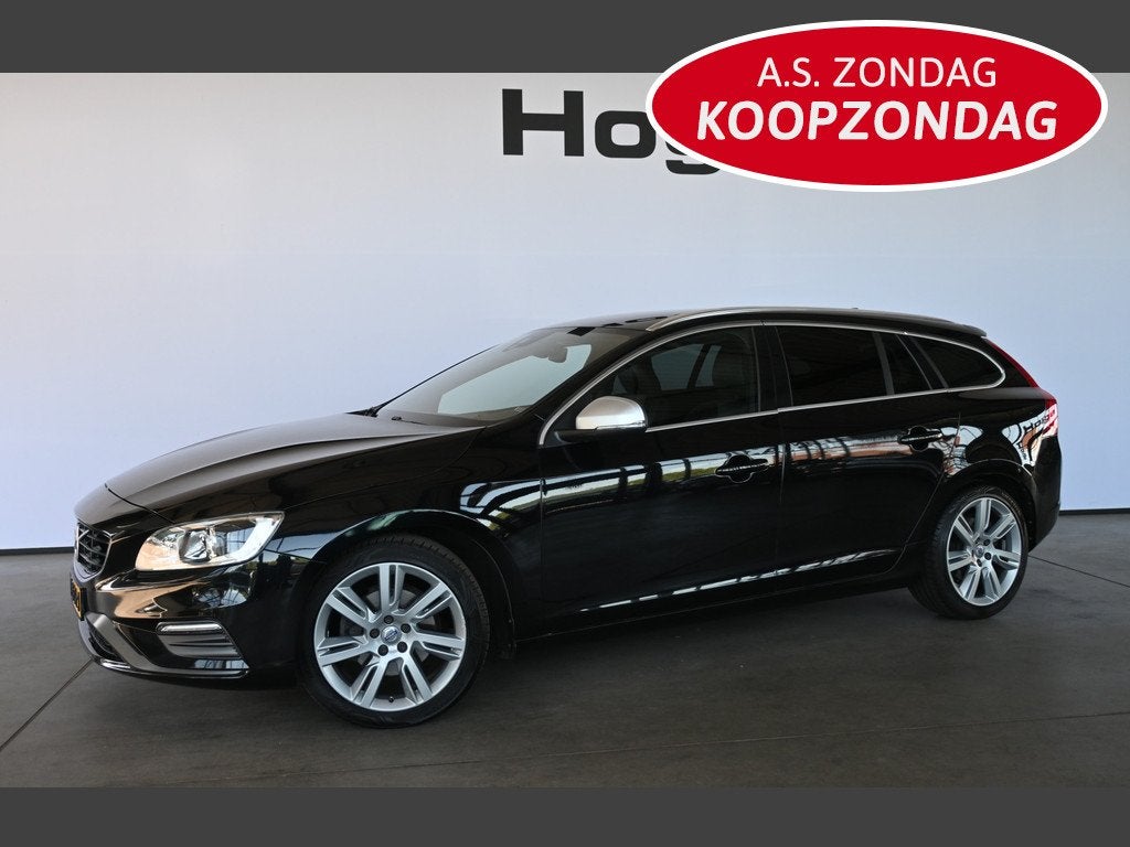 Volvo V60 2.0 D3 Nordic R-Design Automaat Clima Trekhaak Nav, Auto's, Volvo, Gebruikt, 4 cilinders, Zwart, Origineel Nederlands