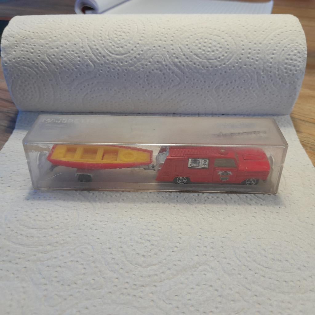 Majorette France. Dodge fire truck met boot-trailer., Ophalen of Verzenden, Zo goed als nieuw, Auto