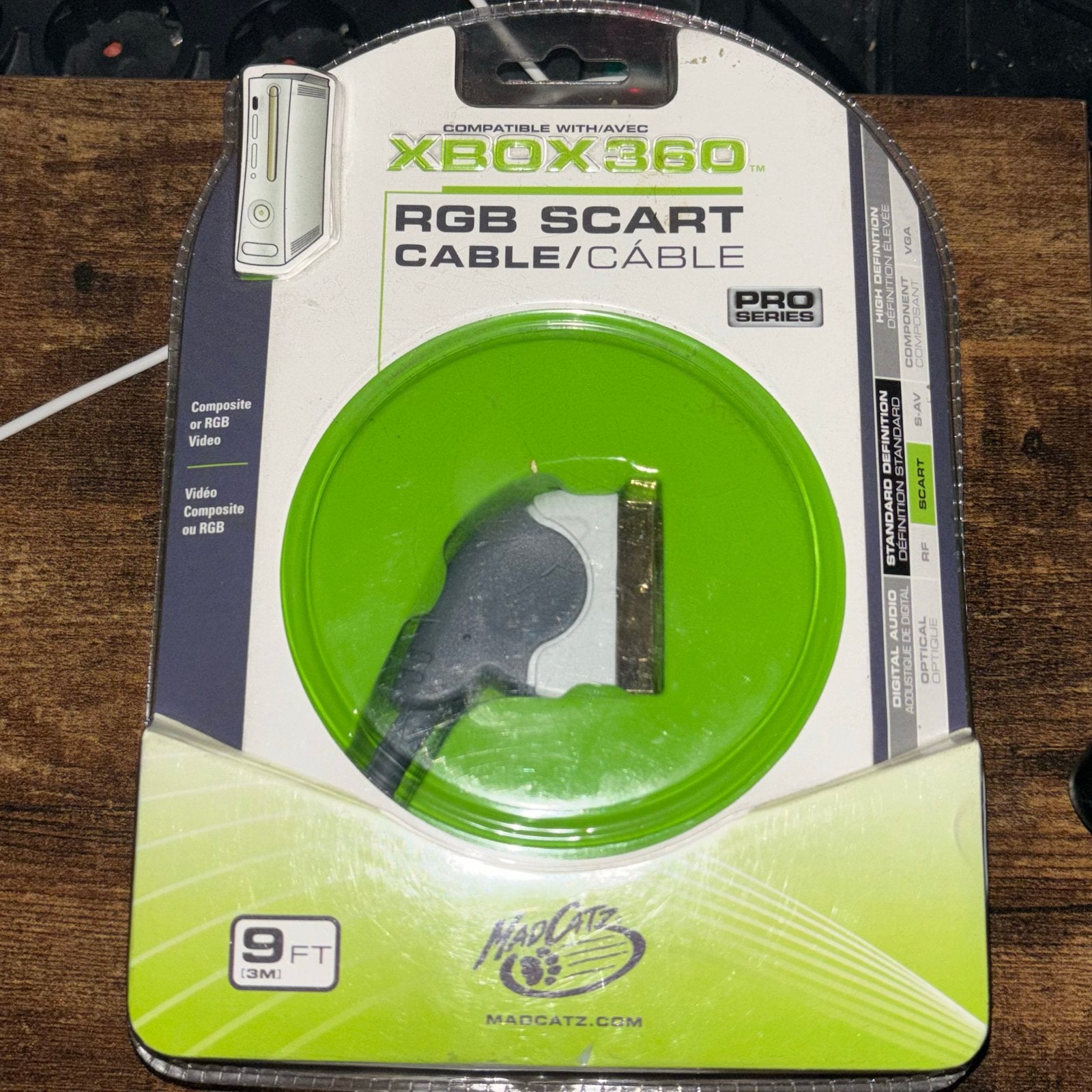 Mad Catz RGB SCART Kabel voor Xbox 360 - 3 meter, Ophalen of Verzenden, Nieuw, Voeding of Kabel, Xbox 360