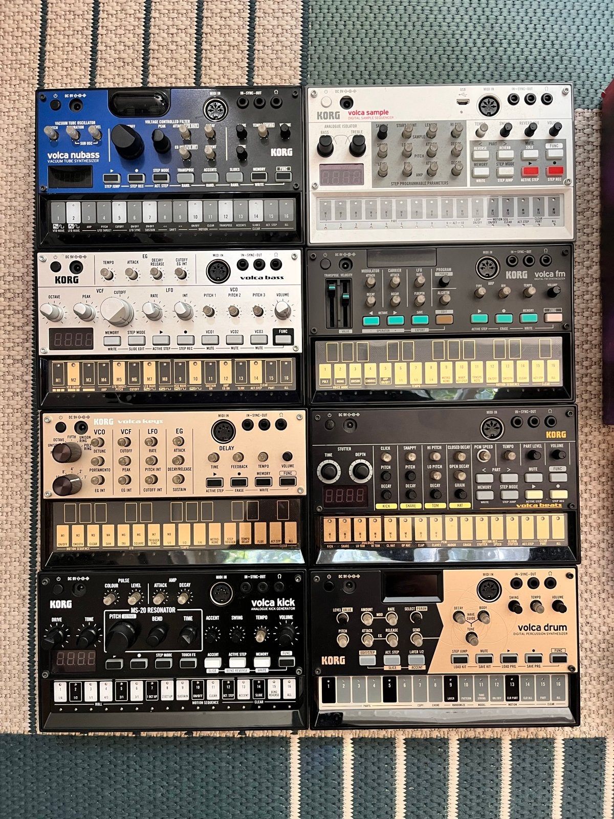 Korg Volca Synthesizers met verpakkingen, voedingen en sync, Ophalen of Verzenden, Zo goed als nieuw