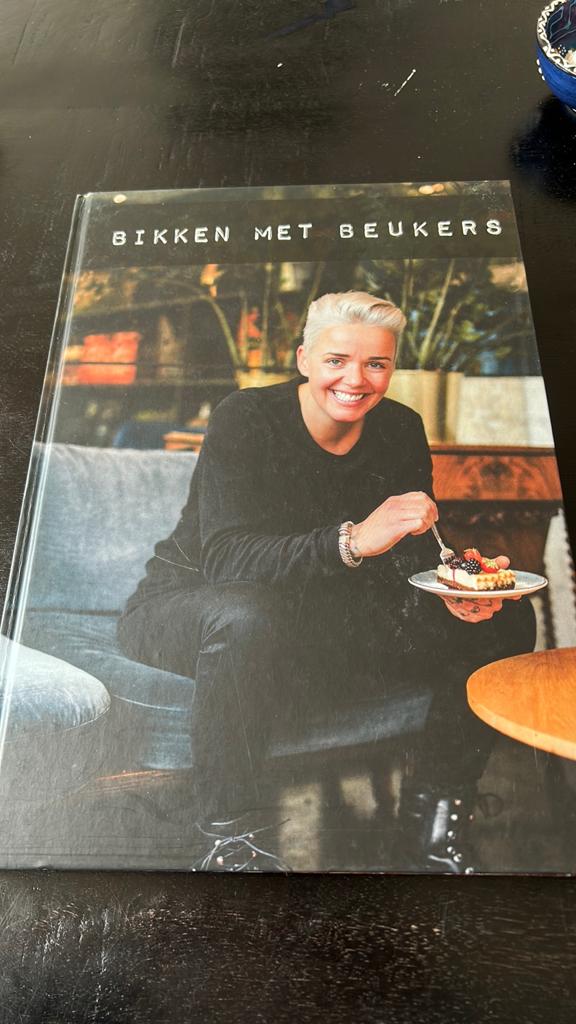 Lot Beukers bikken met beukers, Boeken, Ophalen of Verzenden, Zo goed als nieuw