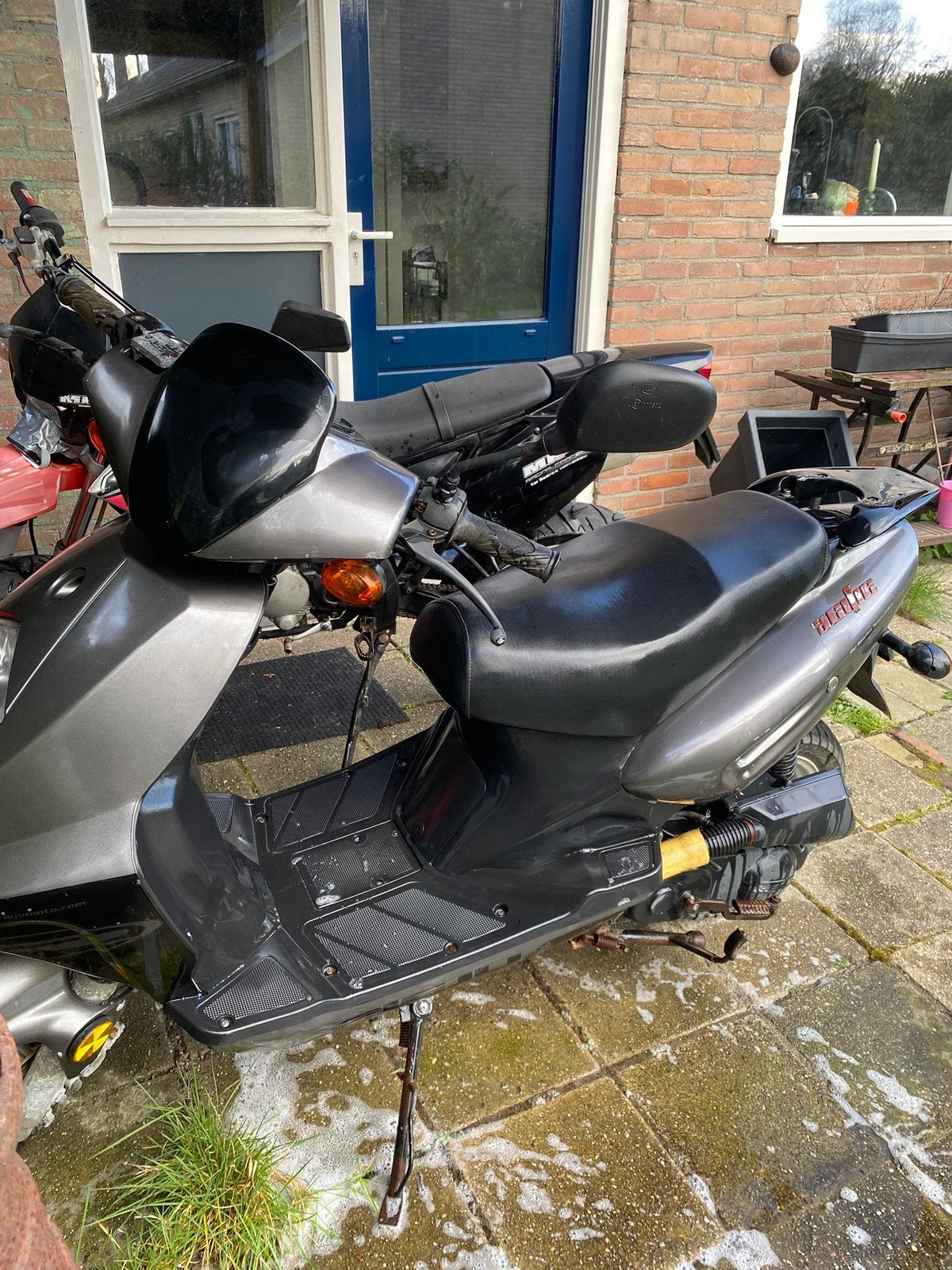 Rieju pacific scooter moet weg, Fietsen en Brommers, Ophalen, Zo goed als nieuw, Overige typen, Overige merken