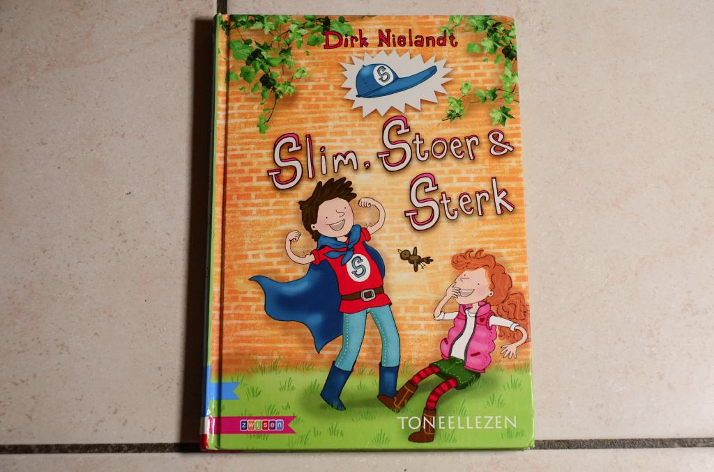 Toneellezen Slim, Stoer & Sterk / Dirk Nielandt AVI M4, Boeken, Kinderboeken | Jeugd | onder 10 jaar, Ophalen of Verzenden, Gelezen