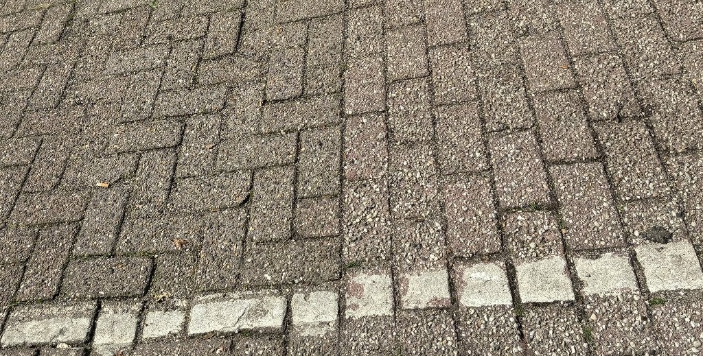 2 partijen gebruikte Betonklinkers, Heide, 8cm, BKK, BSS,, Gebruikt, Klinkers, Ophalen of Verzenden, 10 m² of meer
