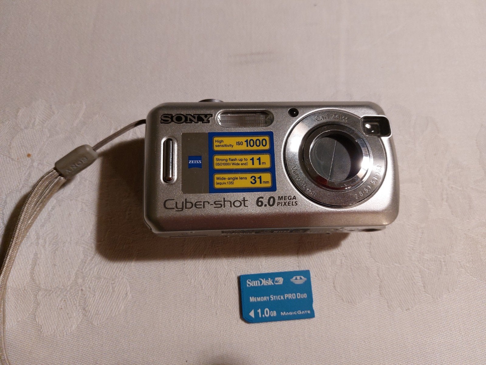 Sony cyber-shot 6.0 mega-pixel fotocamera, Cameratas, Gebruikt, Ophalen of Verzenden, Compactcamera