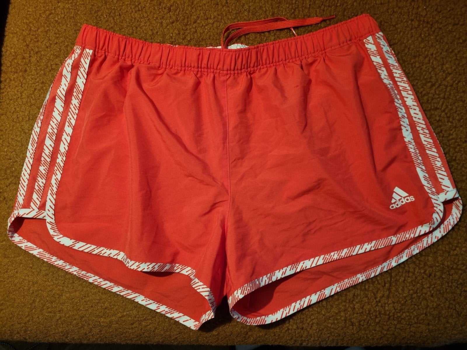 Adidas Running short.  Maat L., Maat 38/40 (M), Adidas, Nieuw, Ophalen of Verzenden