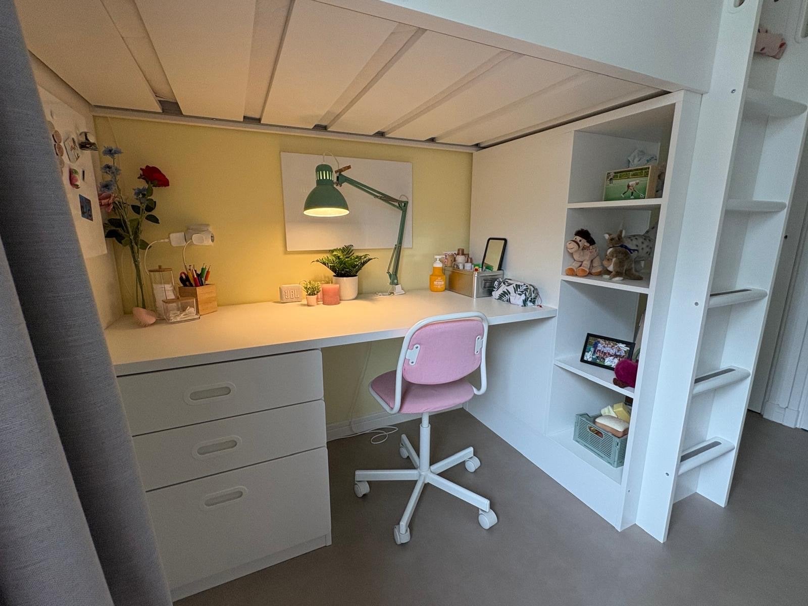 Foto 3 van IKEA SMÅSTAD Hoogslaper met bureau en opbergruimte