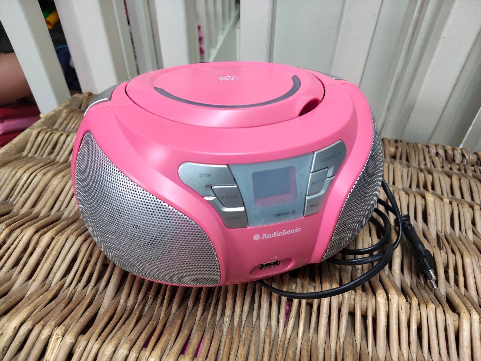 Roze AudioSonic Radio met CD-speler, Ophalen of Verzenden, Zo goed als nieuw, Radio, Met cd-speler