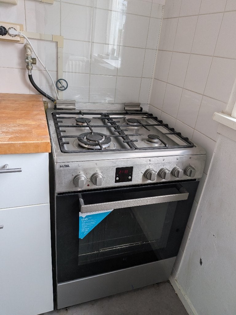 ETNA gasfornuis met wok - FGV760RVS, Witgoed en Apparatuur, Fornuizen, Ophalen, Gebruikt, 4 kookzones, Energieklasse A of zuiniger