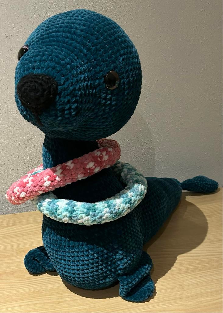 zeeleeuw met ringen nieuw gehaakt met chenille garen, Ophalen, Overige merken, Overige typen, Blauw