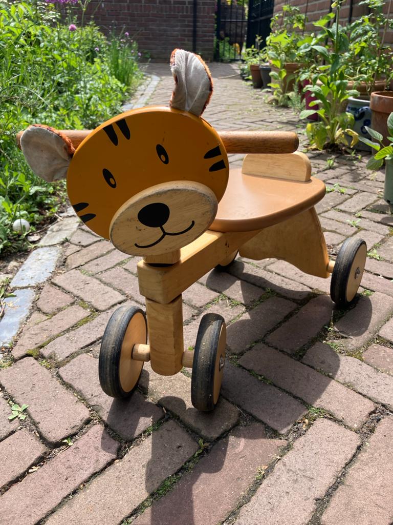 Houten tijger loopfietsje met zitje, Ophalen of Verzenden, Gebruikt, Rij- of Hobbelspeelgoed