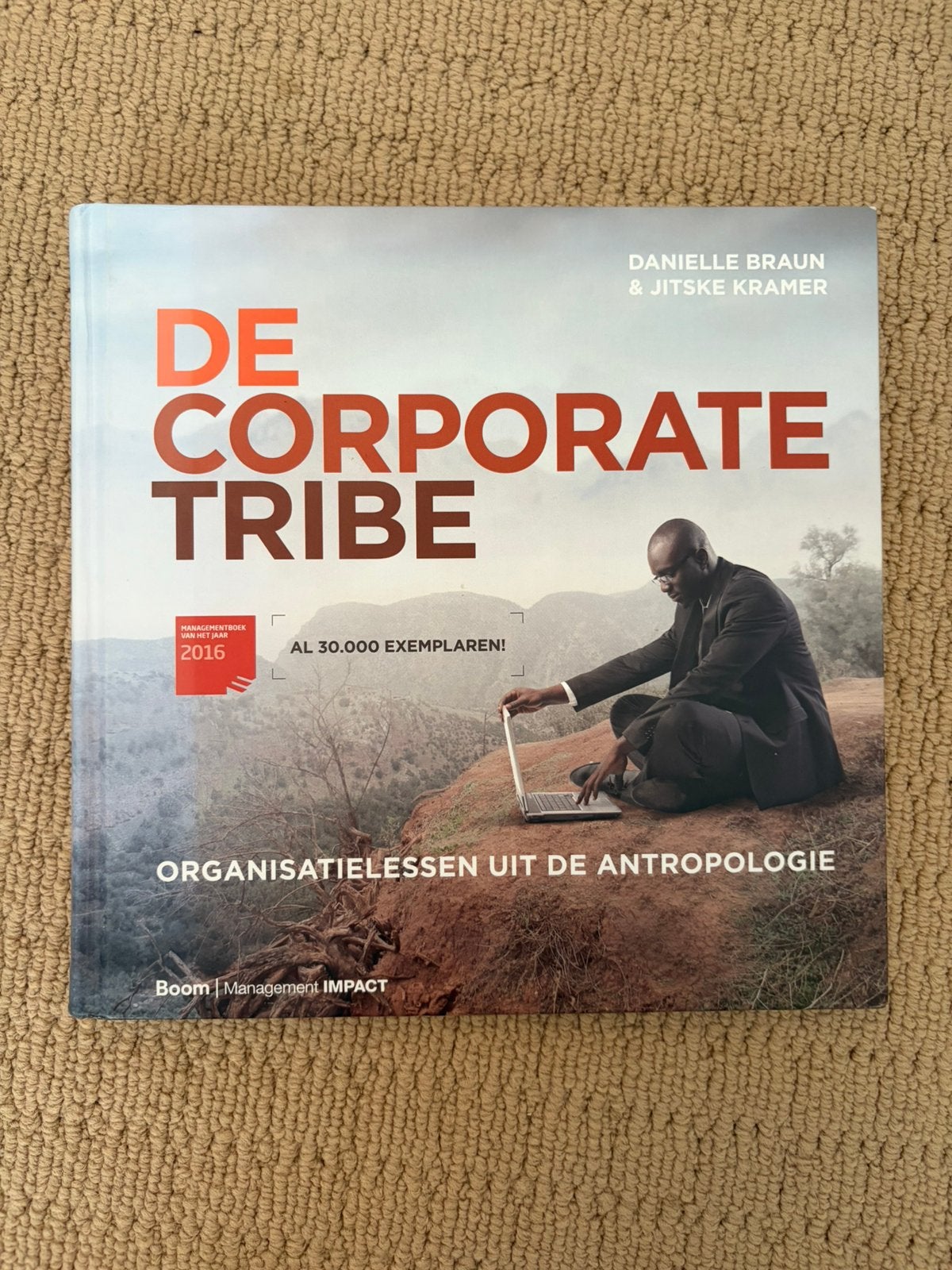 De Corporate tribe, Ophalen of Verzenden, Zo goed als nieuw