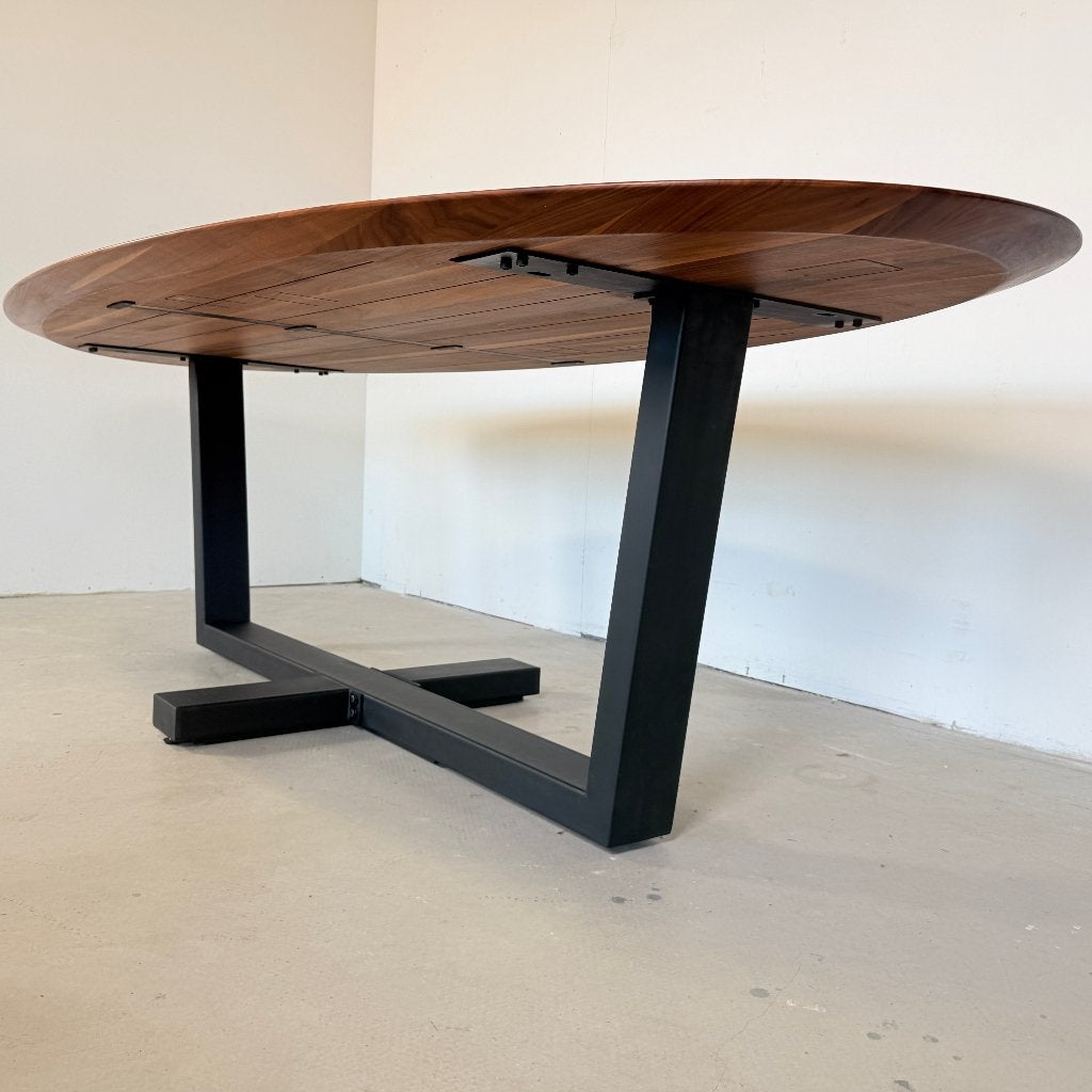 Ovale massief noten eettafel 260x120 - Bert Plantagie, Overige houtsoorten, Design, 200 cm of meer, Ophalen of Verzenden