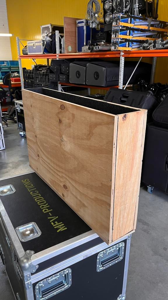 2x Houten kist met stoffen bekleding, Ophalen, Zo goed als nieuw, Overige instrumenten, Flightcase