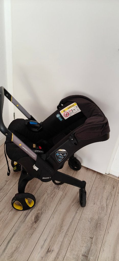 Doona, Kinderen en Baby's, Kinderwagens en Combinaties, Zo goed als nieuw, Kinderwagen, Overige merken, Met autostoeltje, Ophalen