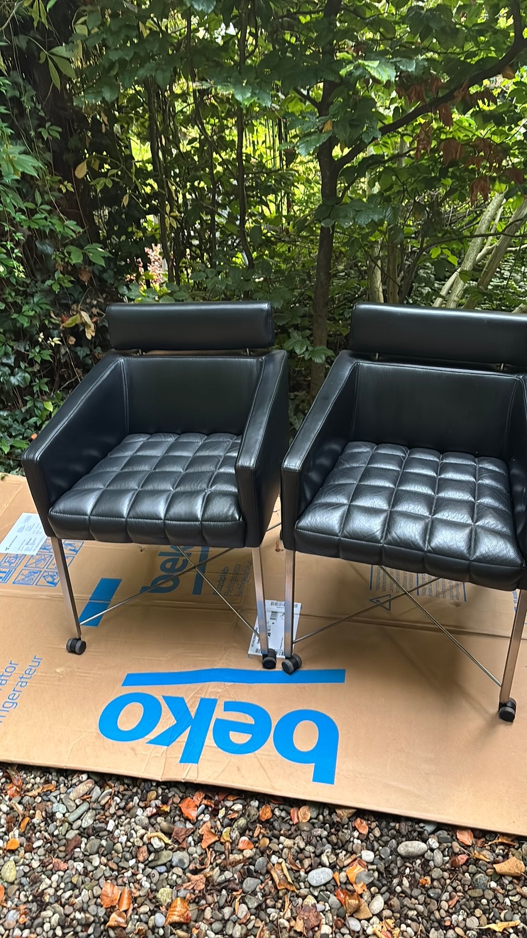 Knoll Vincent Cafiero Twee zwarte leren stoelen design, Huis en Inrichting, Ophalen of Verzenden, Zo goed als nieuw, Zwart, Twee
