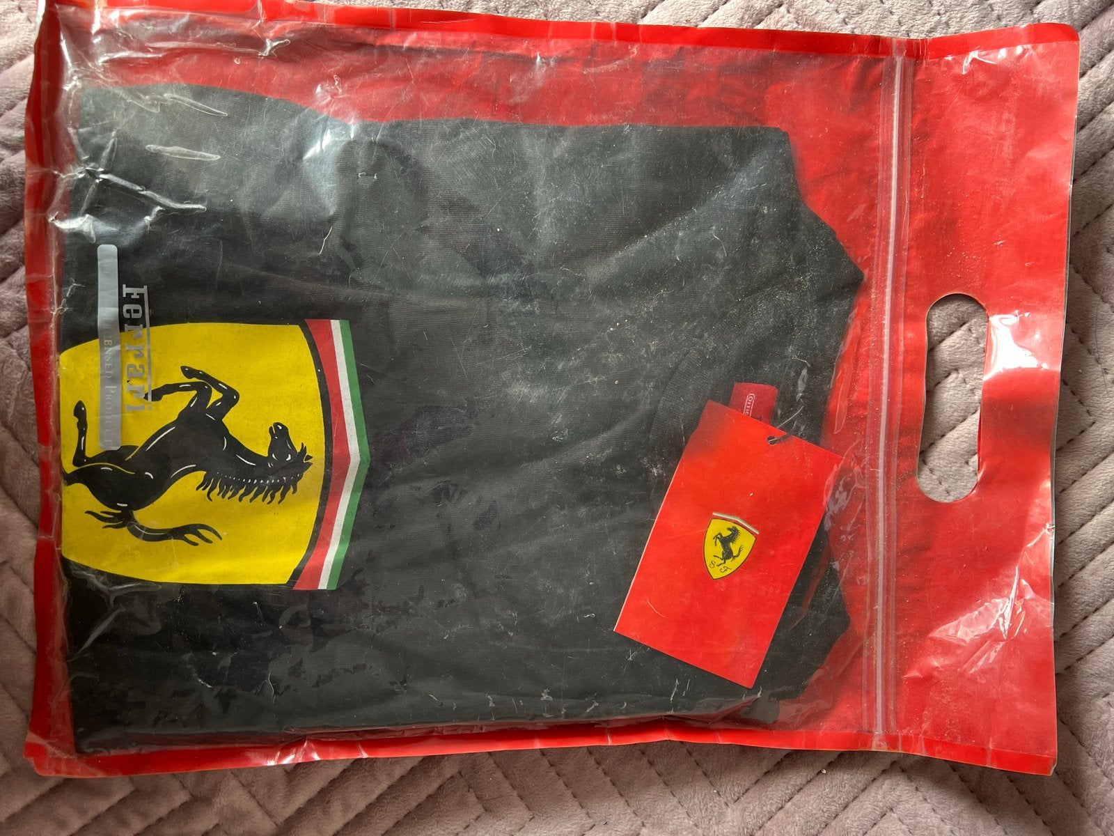 Nieuw Ferrari T-shirt - Zwart met logo, Kleding | Heren, Ophalen of Verzenden, Nieuw