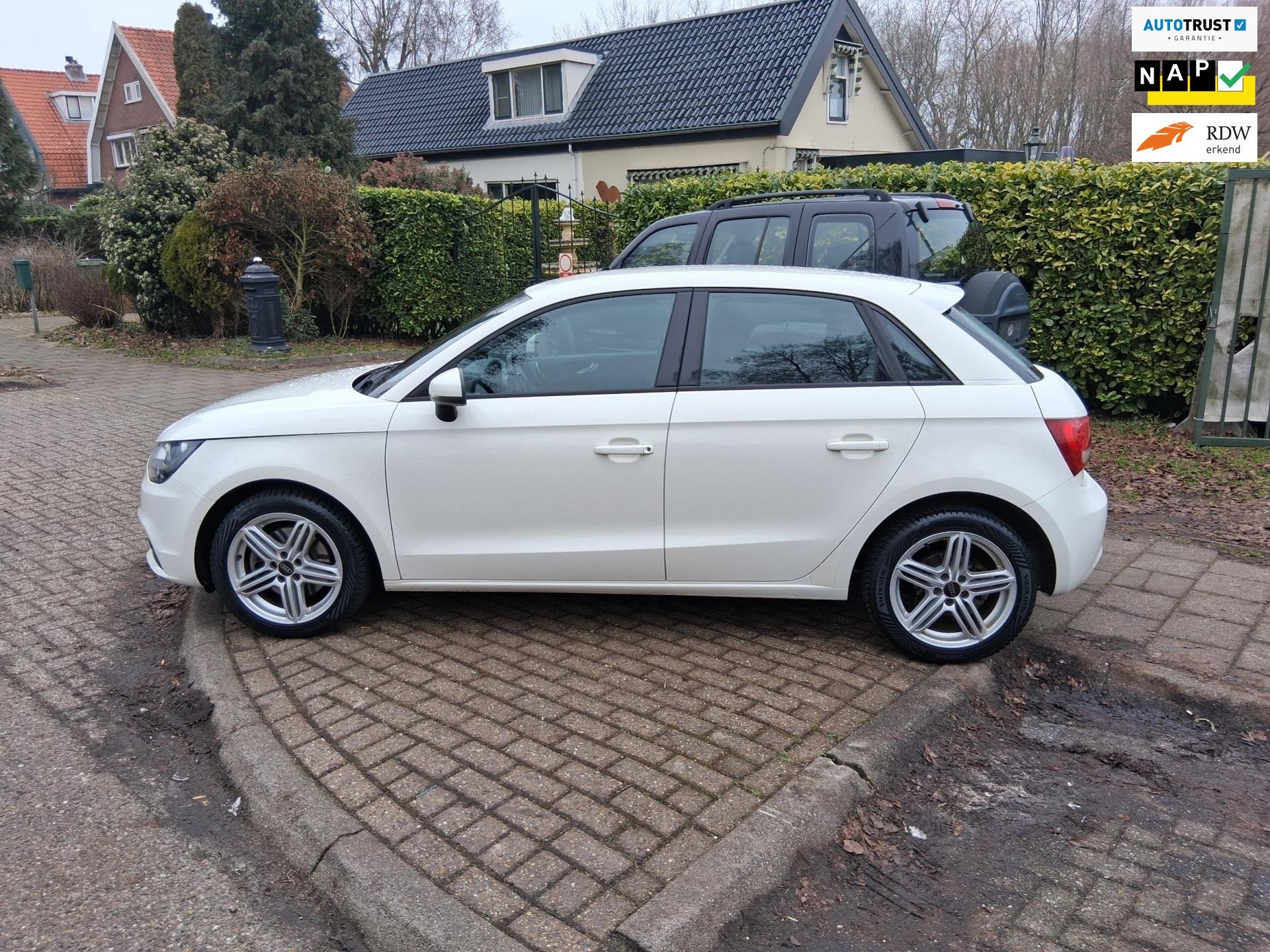 Audi A1 Sportback 1.4 TFSI Attraction Pro Line Business auto, Auto's, Euro 5, Stof, 4 cilinders, 4 stoelen