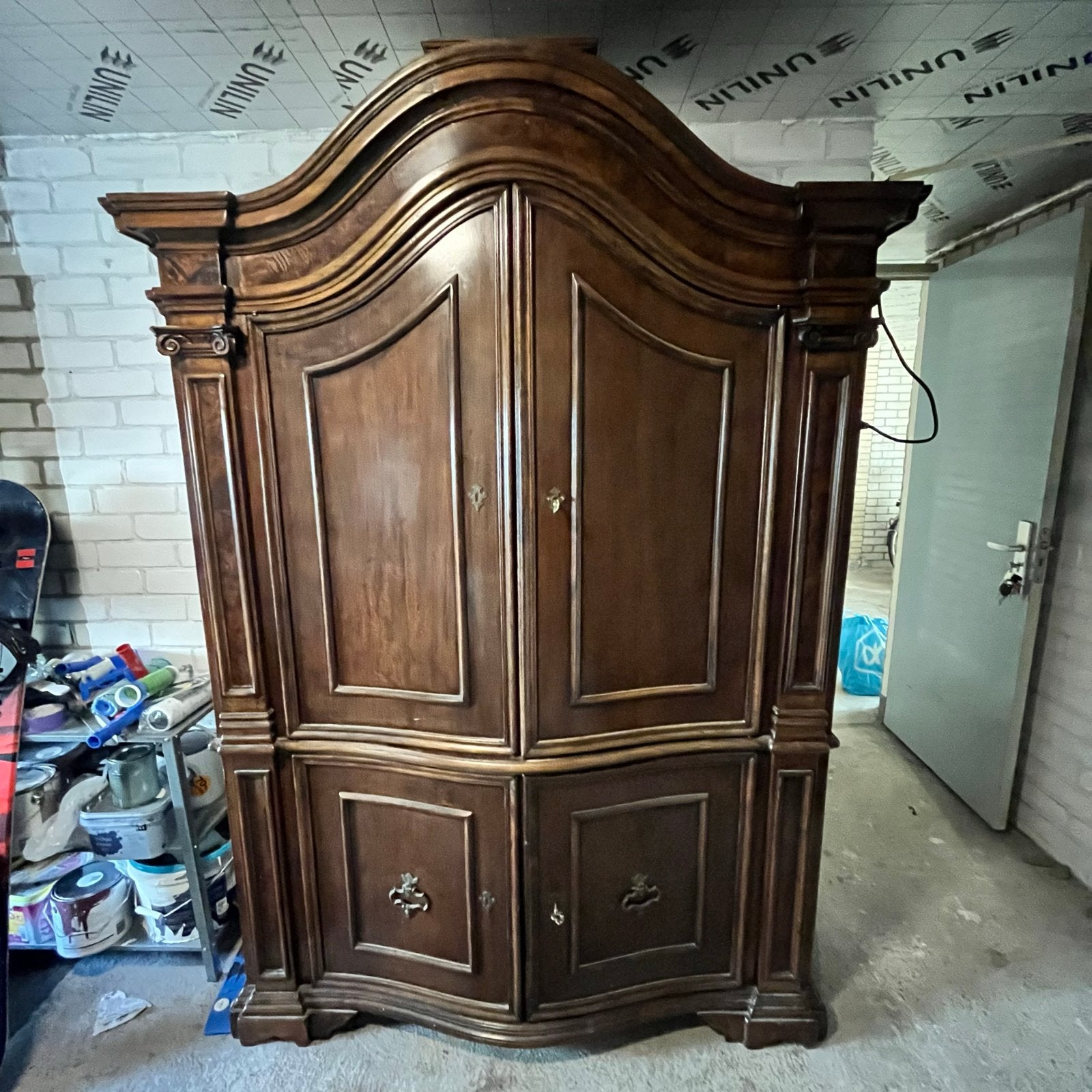 Antieke Barok Stijl Kast - Massief Hout, Antiek en Kunst, Ophalen