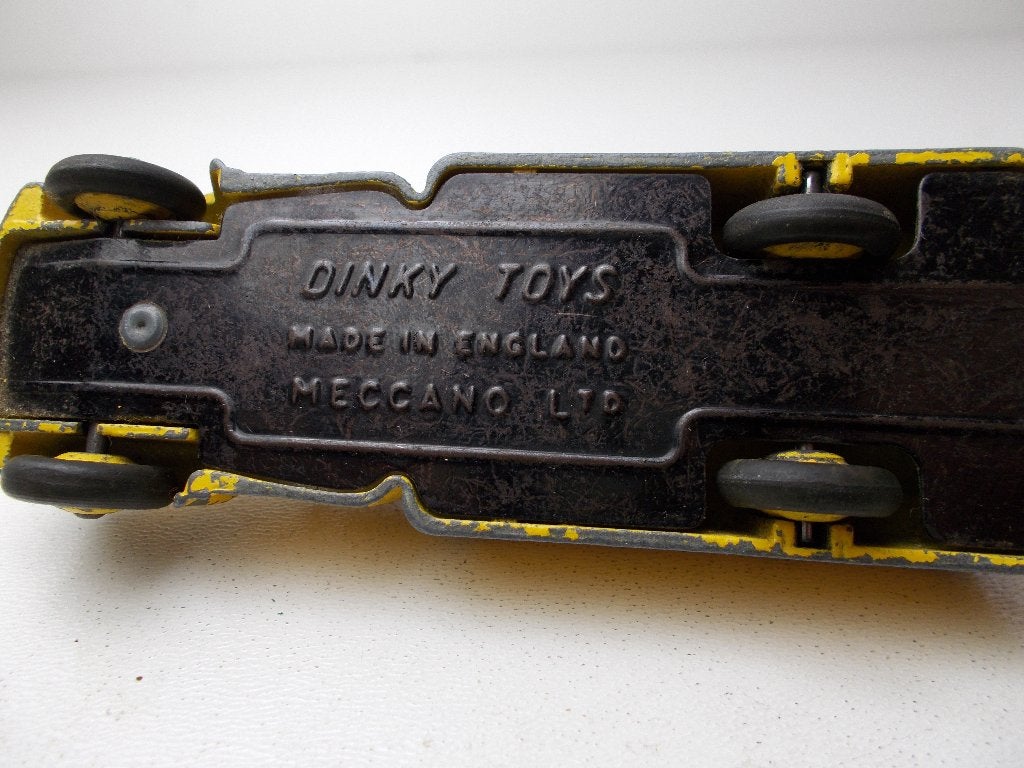 1957 Dinky Toys 443 STUDEBAKER TANKER "NATIONAL BENZOLE"., Ophalen of Verzenden, Gebruikt, Bus of Vrachtwagen, Dinky Toys