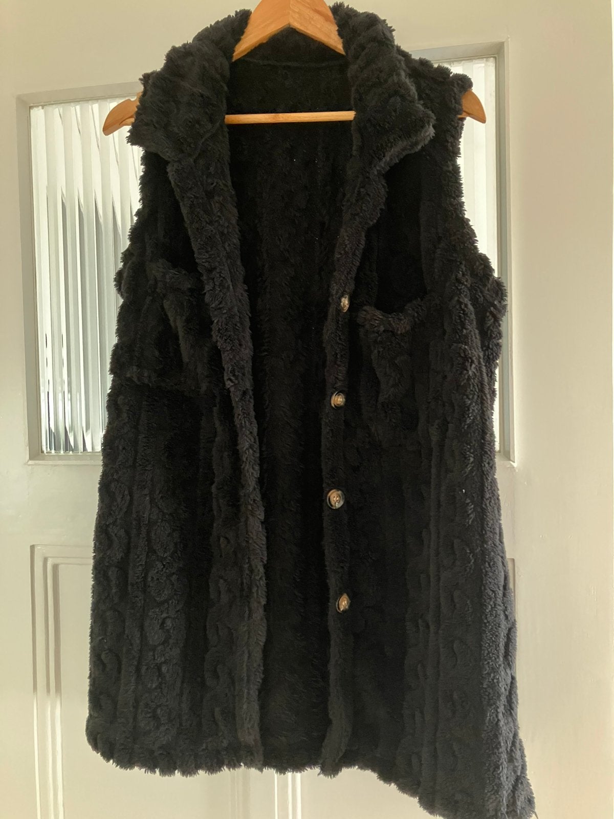 Fluffy dames gilet. 40/42, Kleding | Dames, Ophalen of Verzenden, Zo goed als nieuw