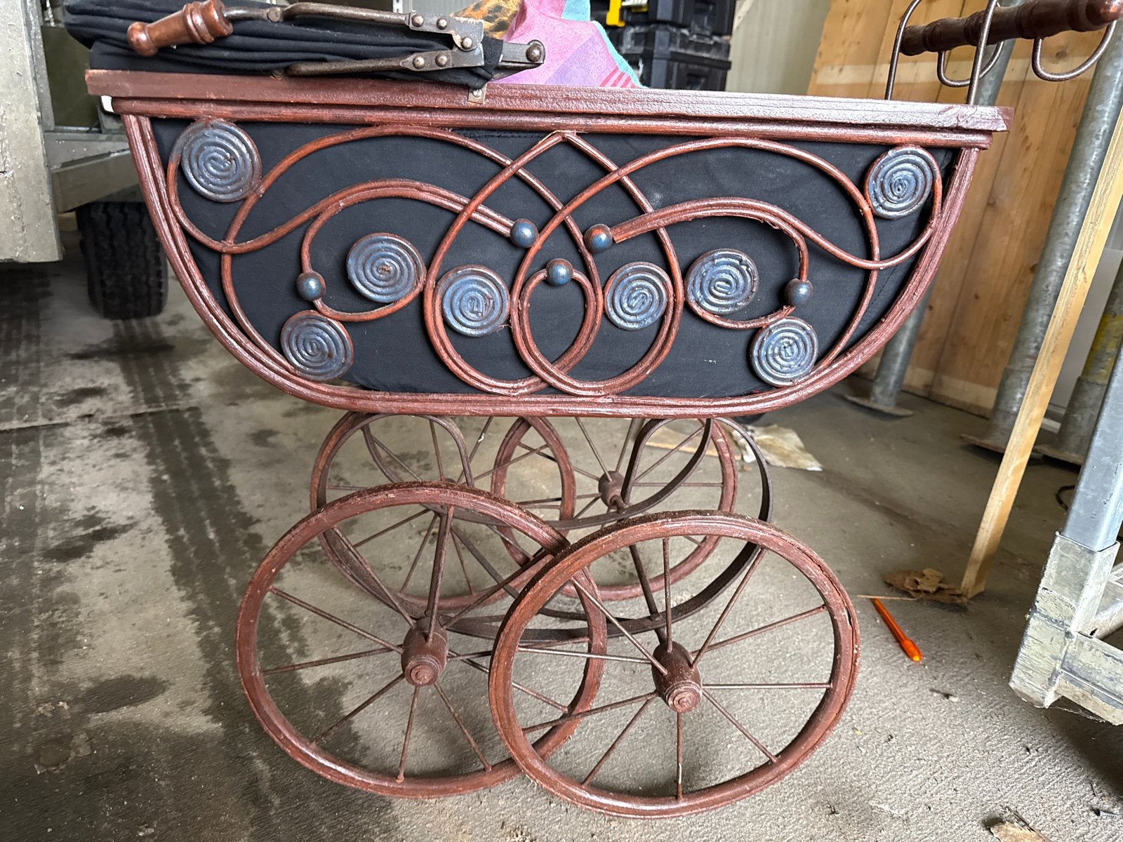 Antieke Kinderwagen - Decoratief en Uniek, Antiek en Kunst, Antiek | Overige Antiek, Ophalen of Verzenden