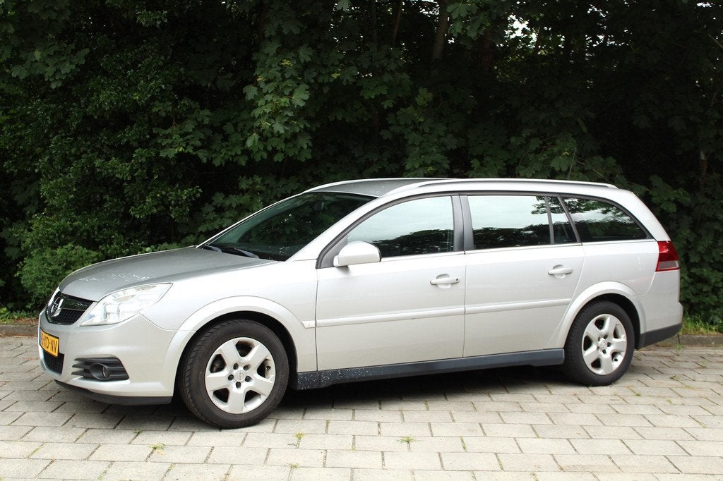 Opel Vectra Wagon 1.8-16V Business clima cruise trekhaak Net, Auto's, Opel, Stof, Gebruikt, Zwart, 4 cilinders