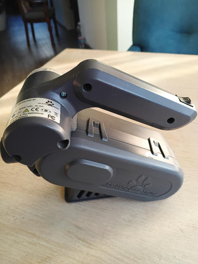 auto DOC Brush, Dieren en Toebehoren, Honden-accessoires, Ophalen of Verzenden, Zo goed als nieuw
