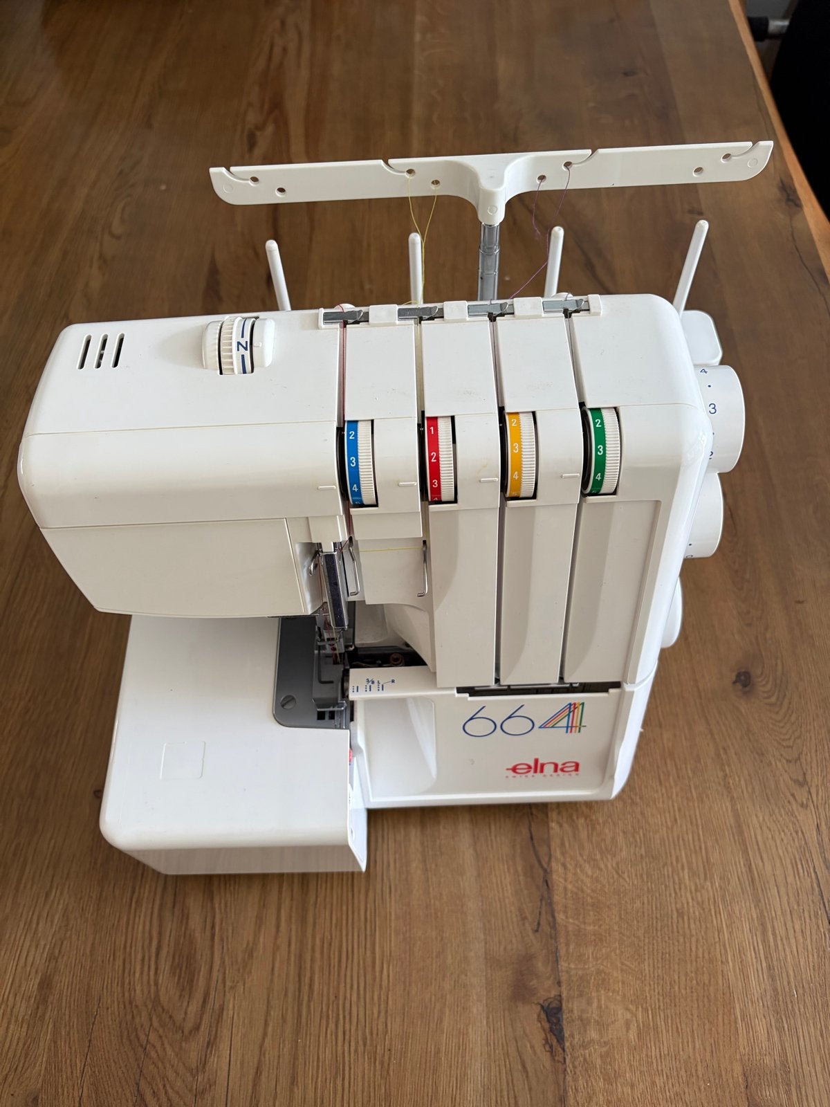 Elna 664 Lockmachine - Zo goed als nieuw, Ophalen, Zo goed als nieuw, Lockmachine, Overige merken
