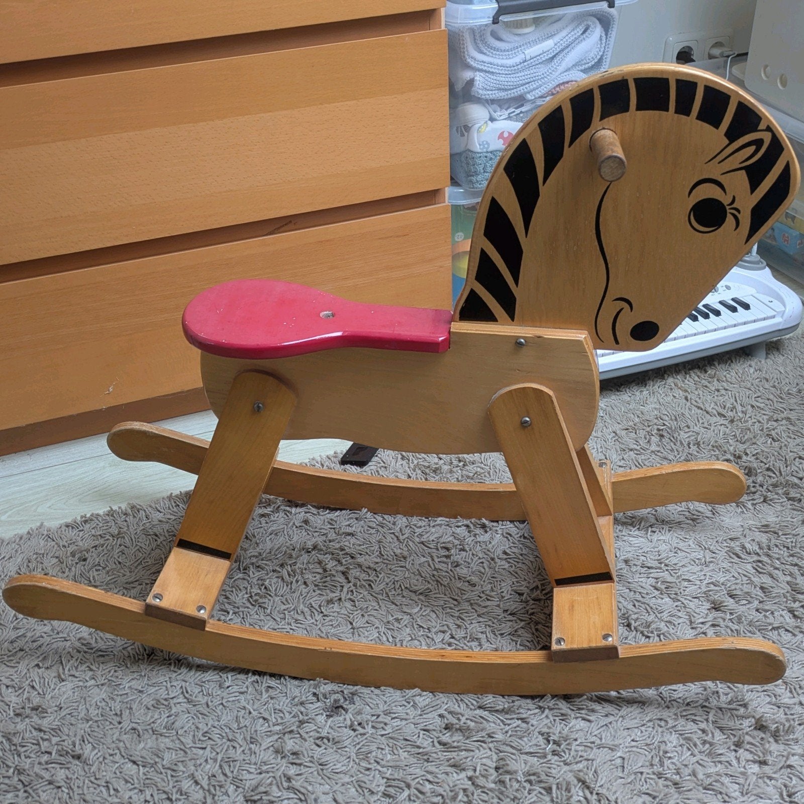 Houten hobbelpaard, Ophalen, Gebruikt