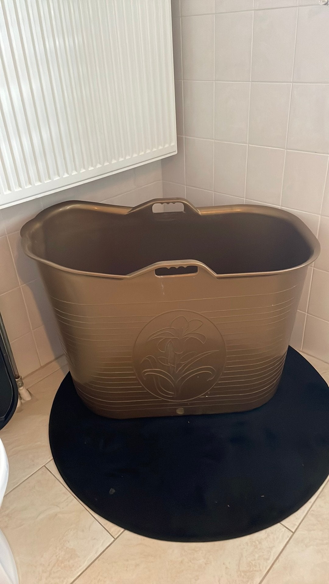 Bad goud, Huis en Inrichting, Badkamer | Complete badkamers, Ophalen, Zo goed als nieuw, Met bad