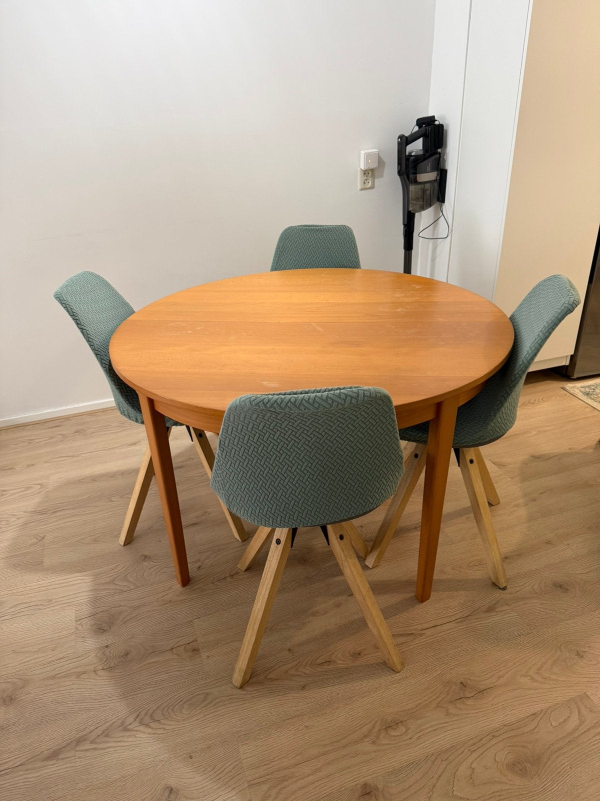 Ronde uitschuifbare eettafel met 6 stoelen, Ophalen, Gebruikt, Rond, 100 tot 150 cm