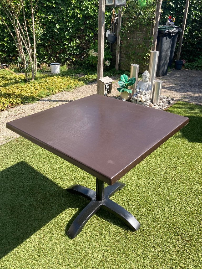 Stevige Terrastafel 80x80 cm | Donkerbruin met Kruispoot, Ophalen, Gebruikt, Vierkant, Metaal