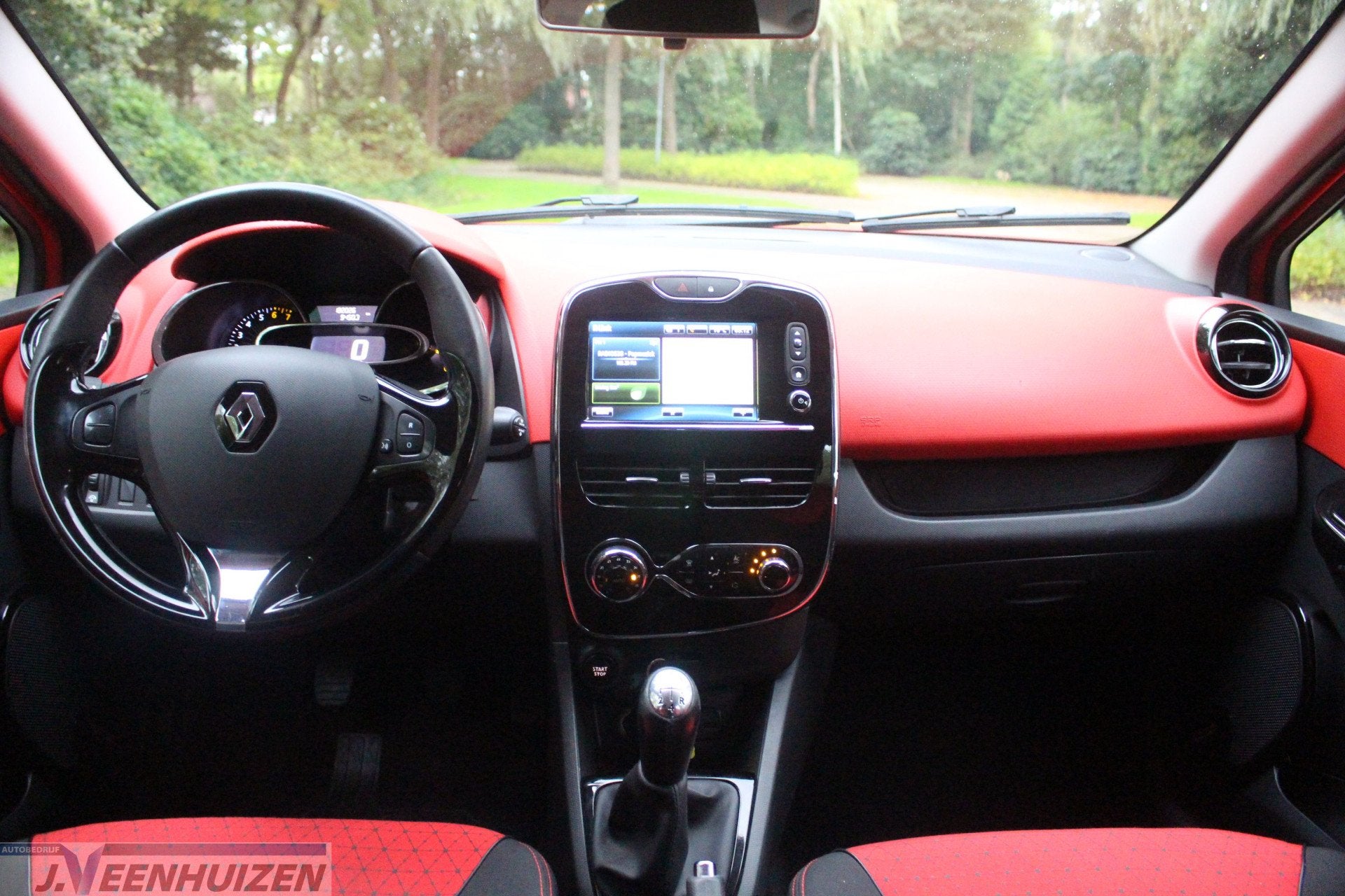 Renault Clio Estate 0.9 TCe Expression | 2013 |Navi |C, Voorwielaandrijving, Stof, Verwarmde buitenspiegels, Handgeschakeld