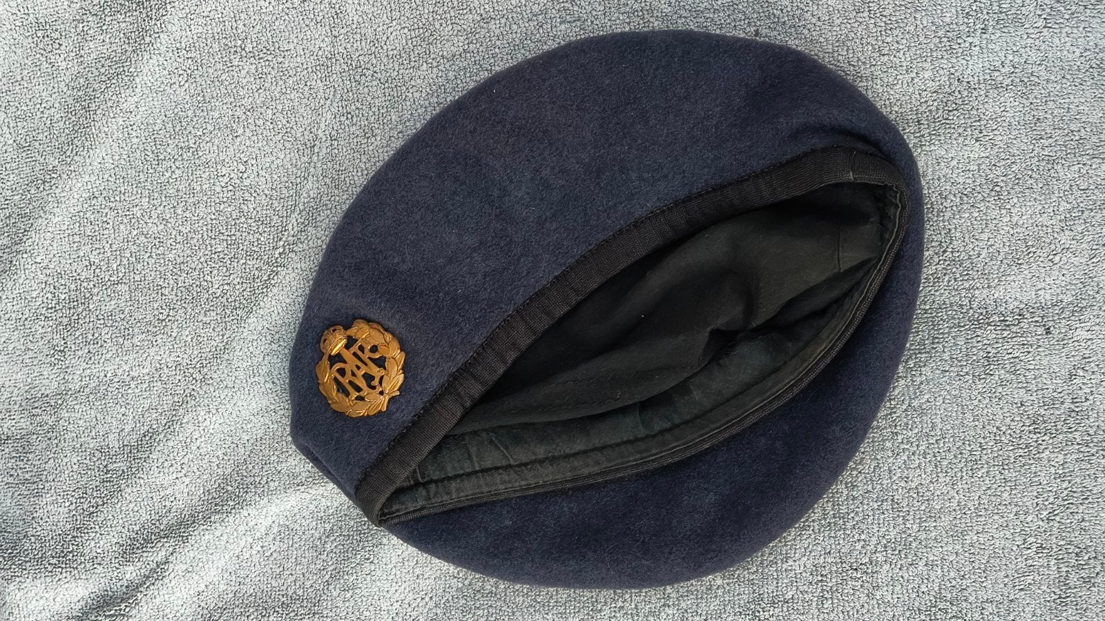 Originele WW2 RAF baret., Ophalen of Verzenden, Luchtmacht, Engeland, Helm of Baret
