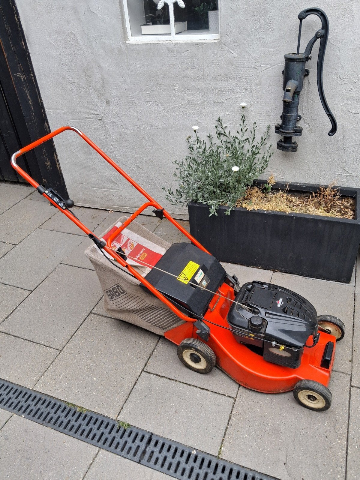 Sabo grasmaaier met opvangzak, Tuin en Terras, Grasmaaiers, Cirkelmaaier, Gebruikt, 40 t/m 49 cm, Ophalen