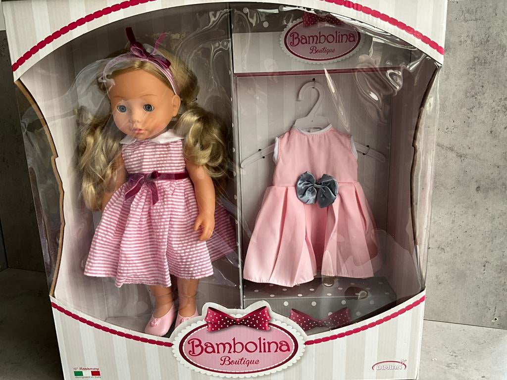Bambolina boutique pop met extra jurk, Ophalen of Verzenden, Nieuw, Pop