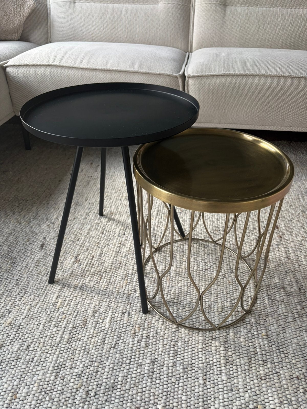 Bijzettafel goud en zwart, in nette staat!, Huis en Inrichting, Tafels | Bijzettafels, Minder dan 55 cm, Metaal of Aluminium, Rond