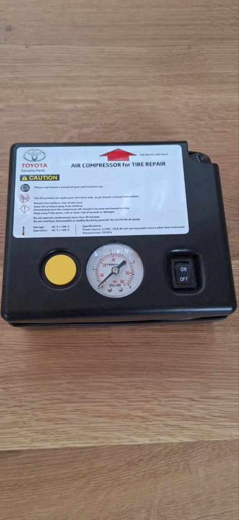 Toyota Bandenreparatieset - Luchtcompressor, Auto diversen, Auto-accessoires, Ophalen of Verzenden, Gebruikt